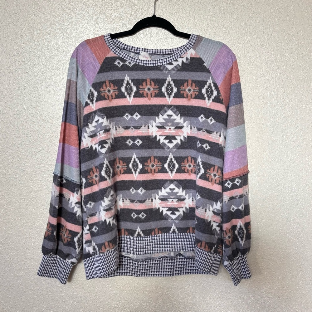 Sugarfox Gray & Pink Mixed Media Balloon Sleeve Knit Top Medium